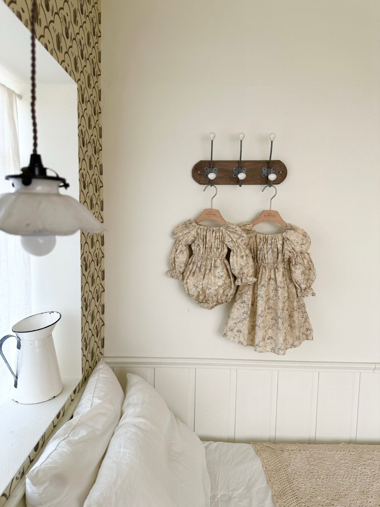 Misty Eyelet Dress _Beige