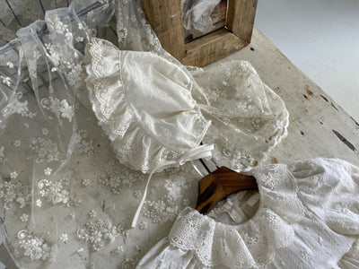 Seri Lace Bonnet