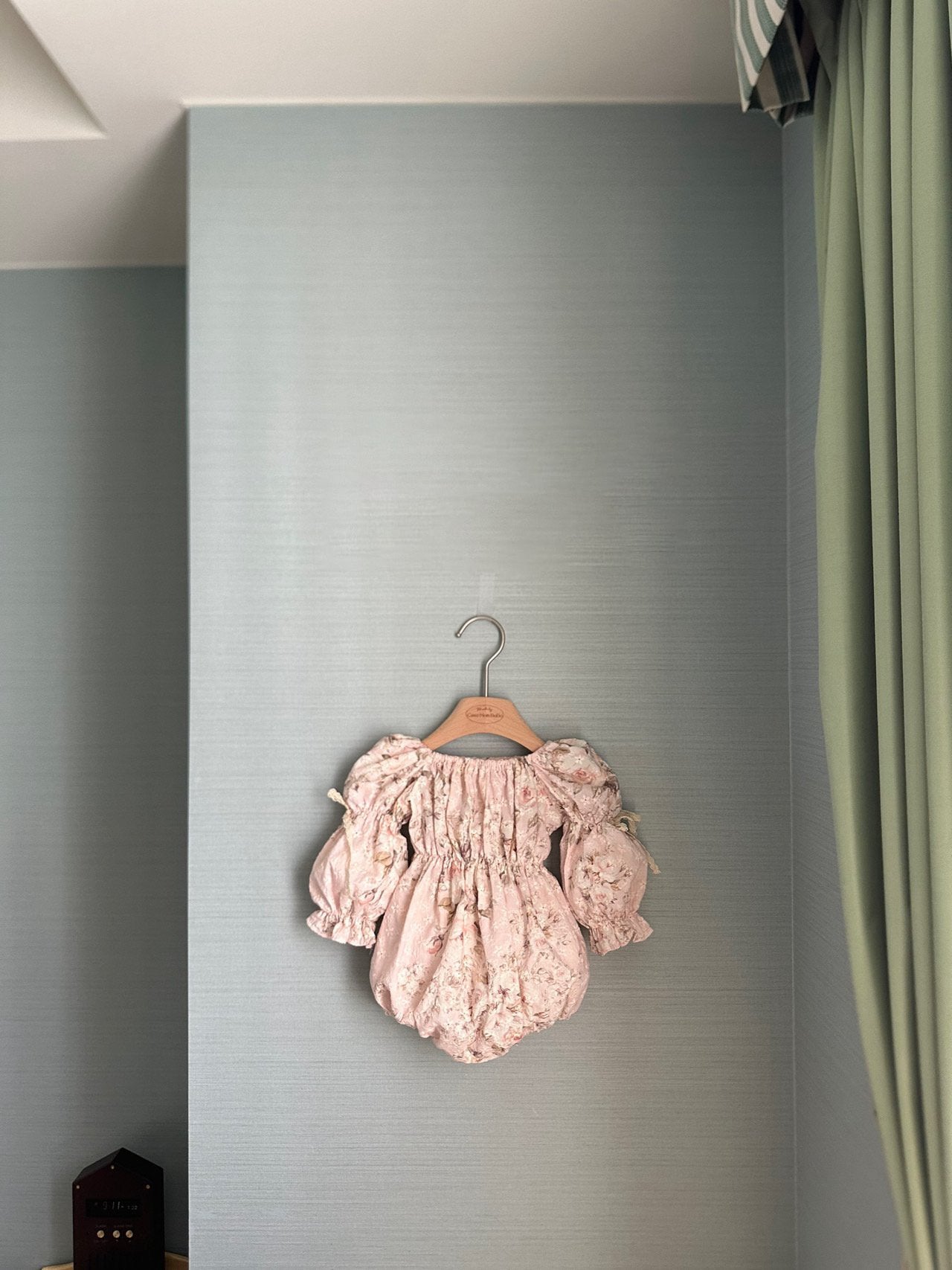 Misty Eyelet Romper _Pink