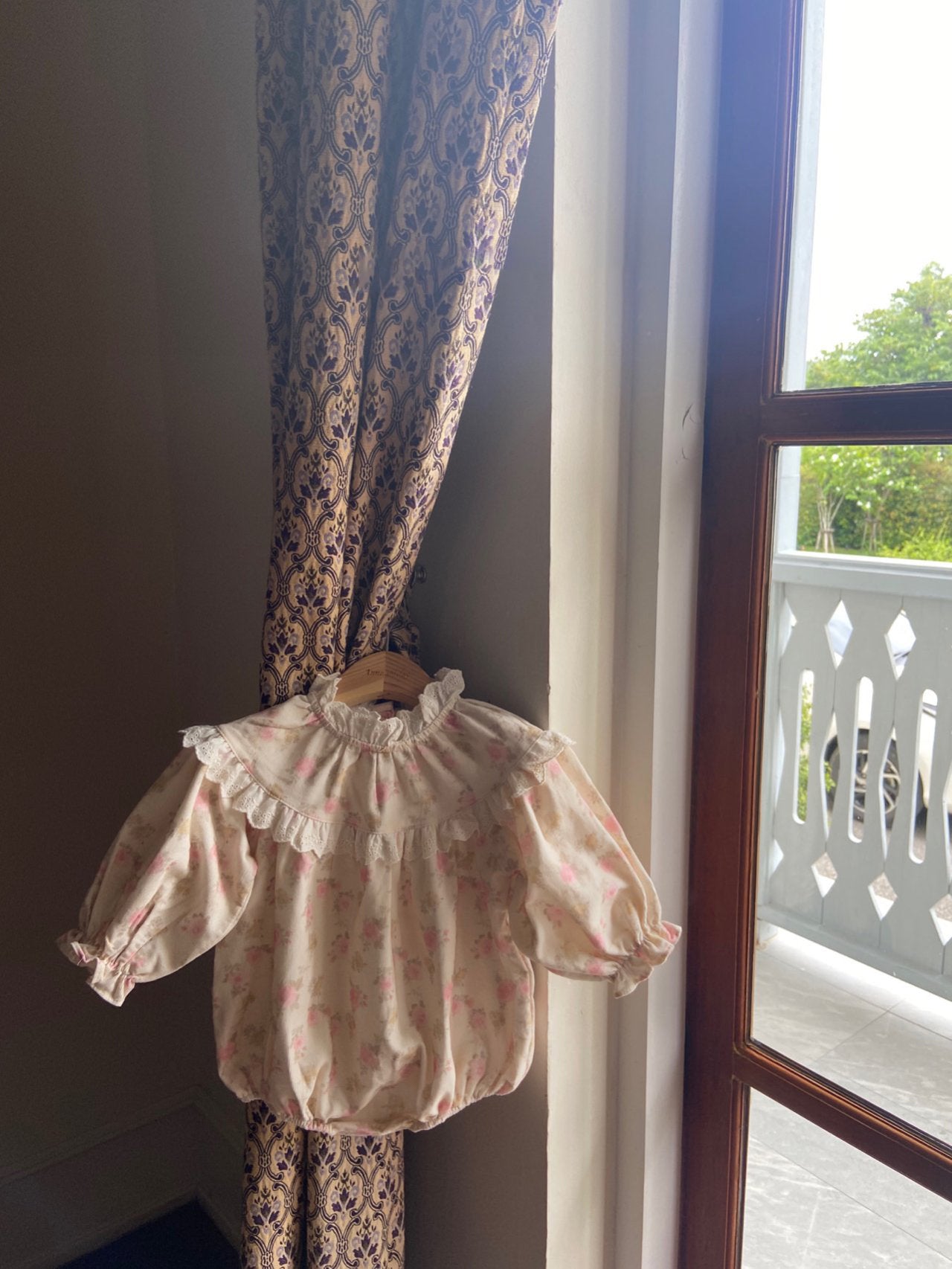 Eloise Shirring Romper_Rose Floral