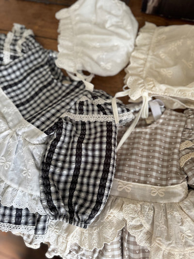 Ribbon Lace Bonnet
