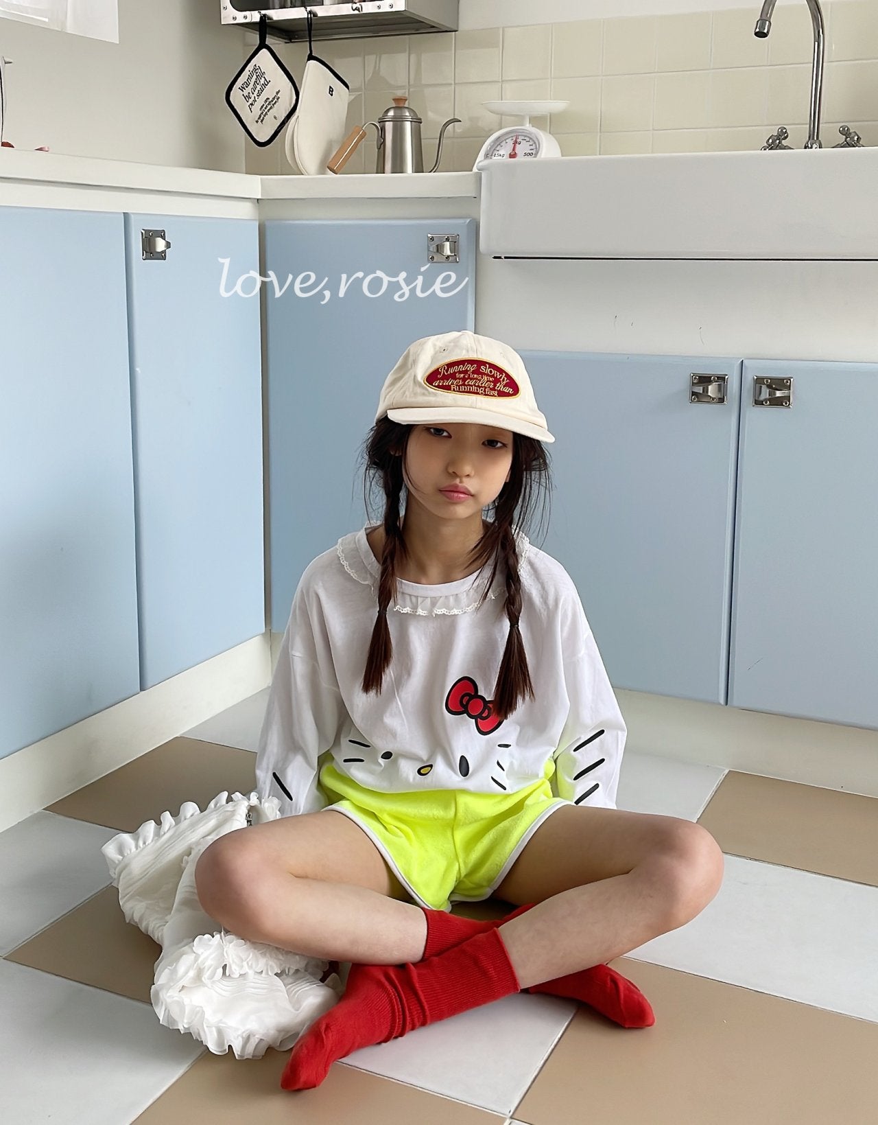Kitten Vacation Adult Top_ 2 Colors (Wholesale)