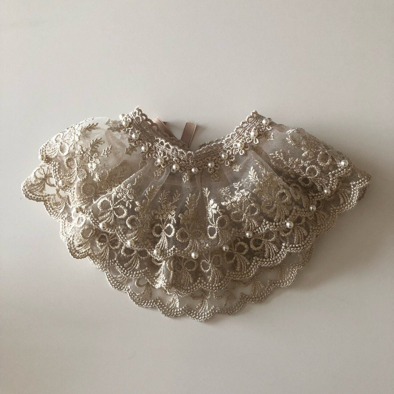 Vintage Pearl Frill Neck Collar