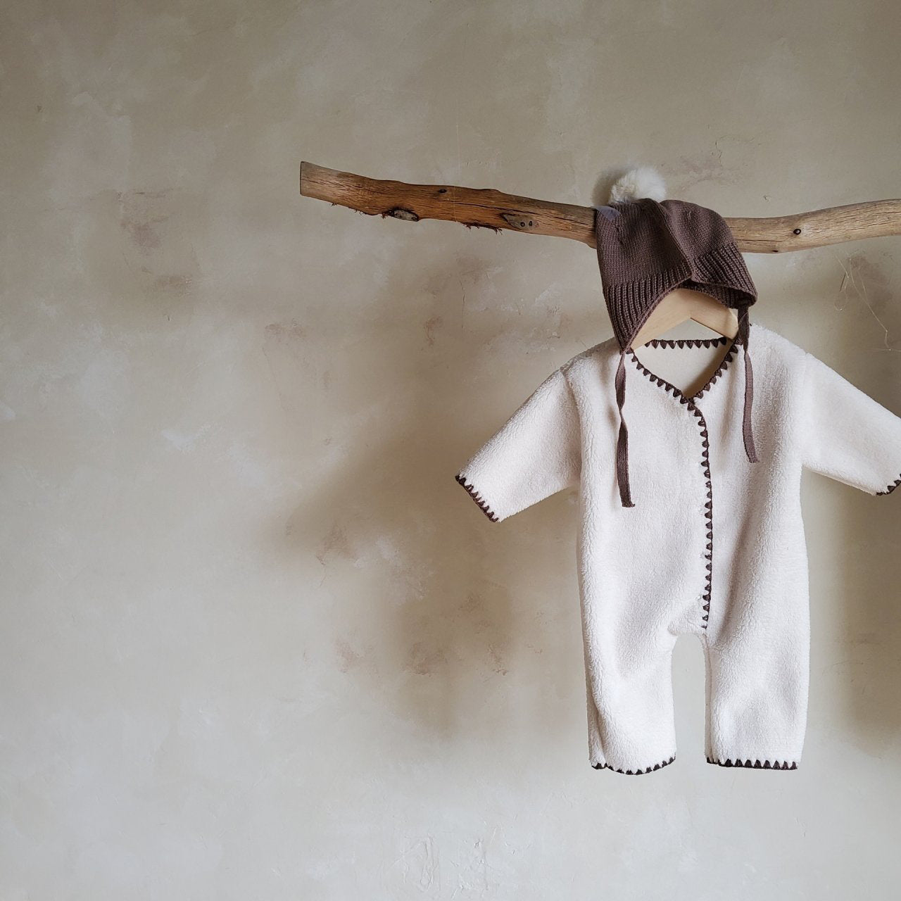 Melow Embroidered Romper_ 2Colors