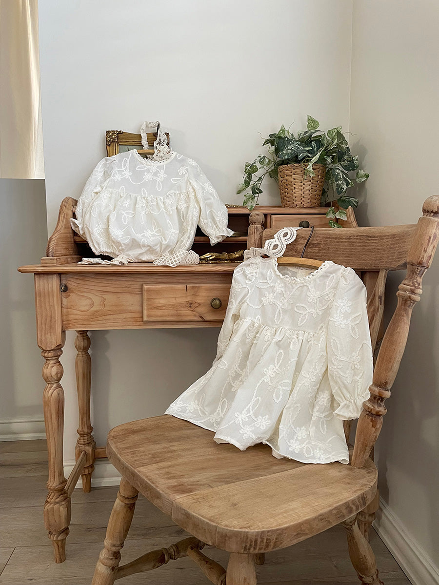 Elin Lace Dress